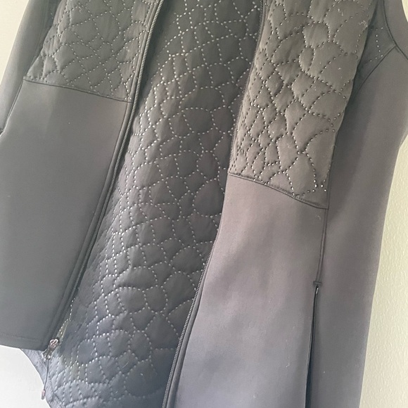 Super Soft Black Vest - Picture 3 of 5